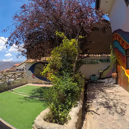 Supertramp Hostel Cusco-3